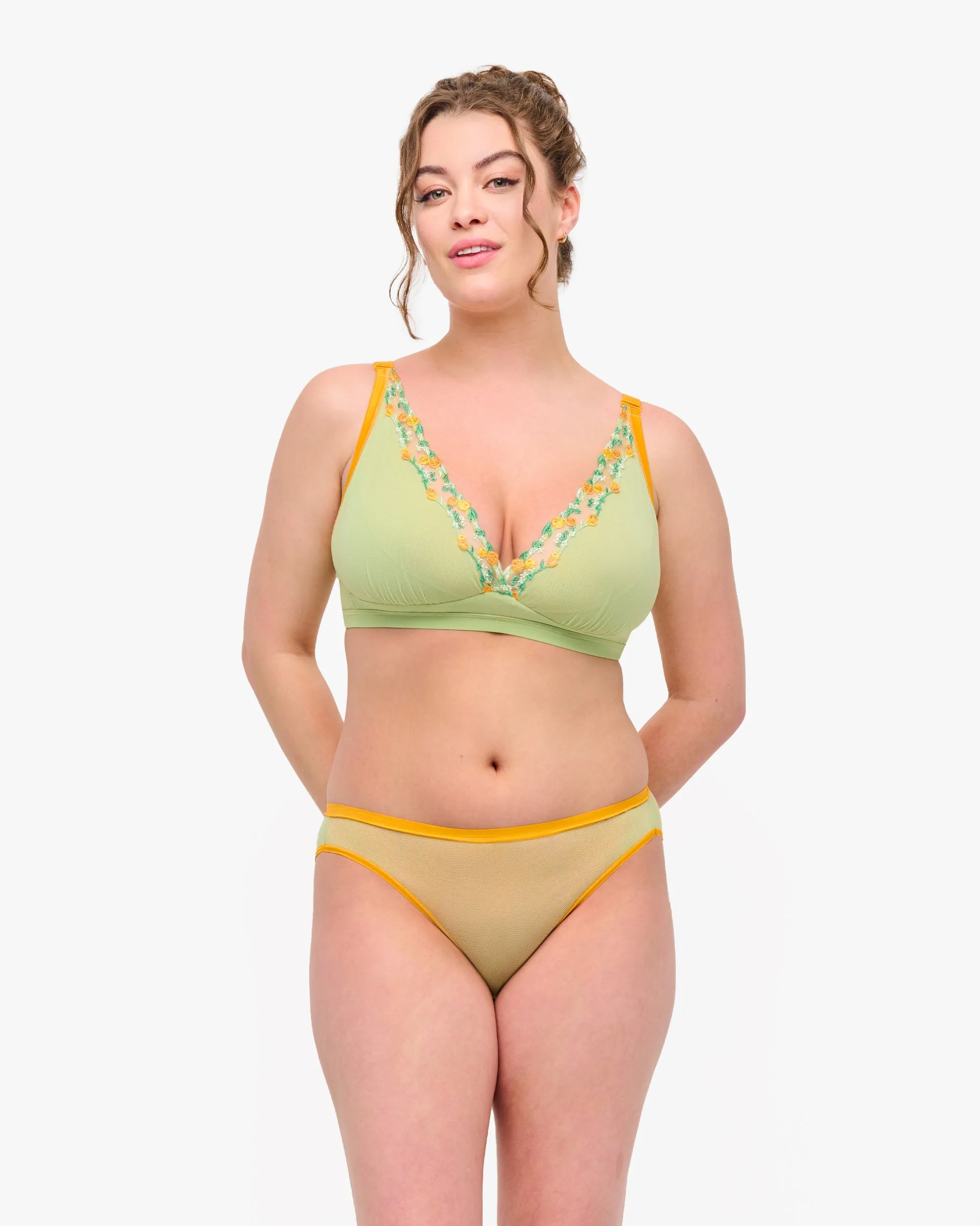 Bikini Mit Hohem Beinausschnitt