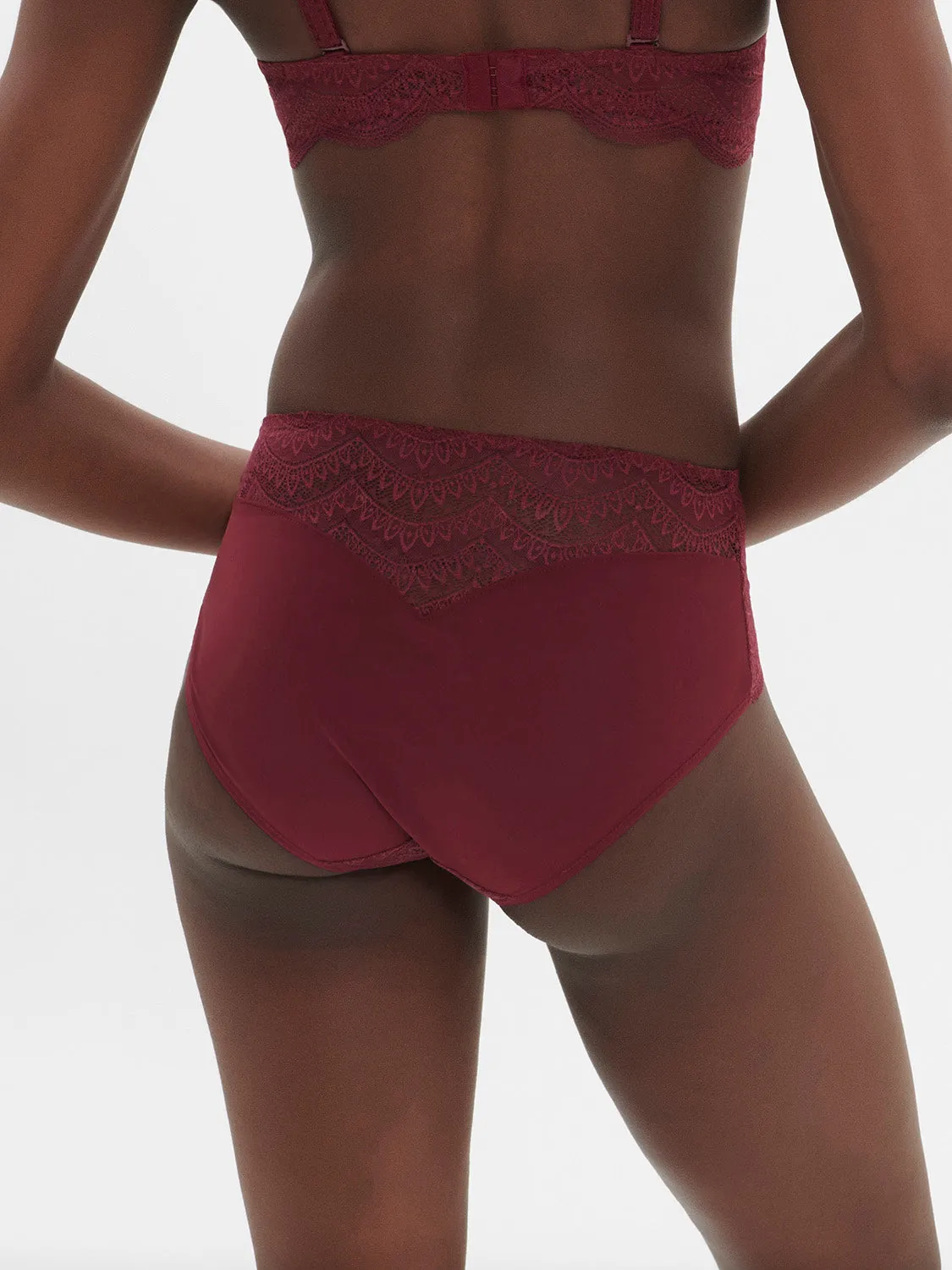 Karma Retro Brief - Spinel Red