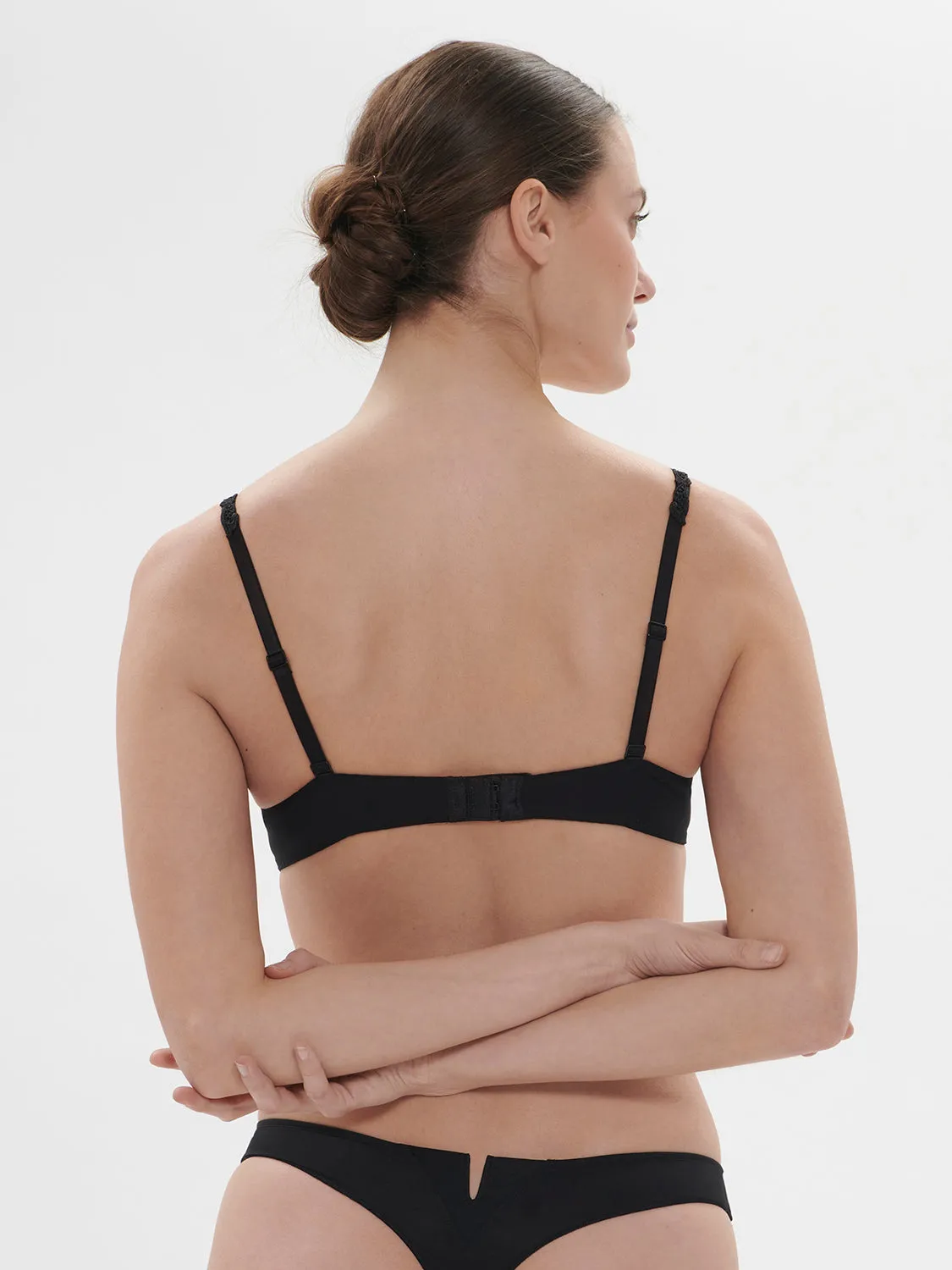 Saga Sheer Demi - Black